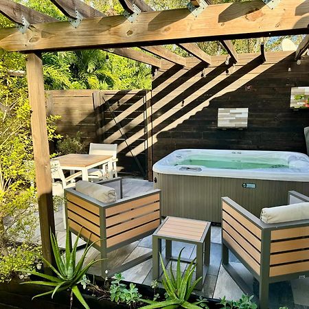Hot Tub House On Golf Course! 10 Mins To The Beach Маямі Екстер'єр фото