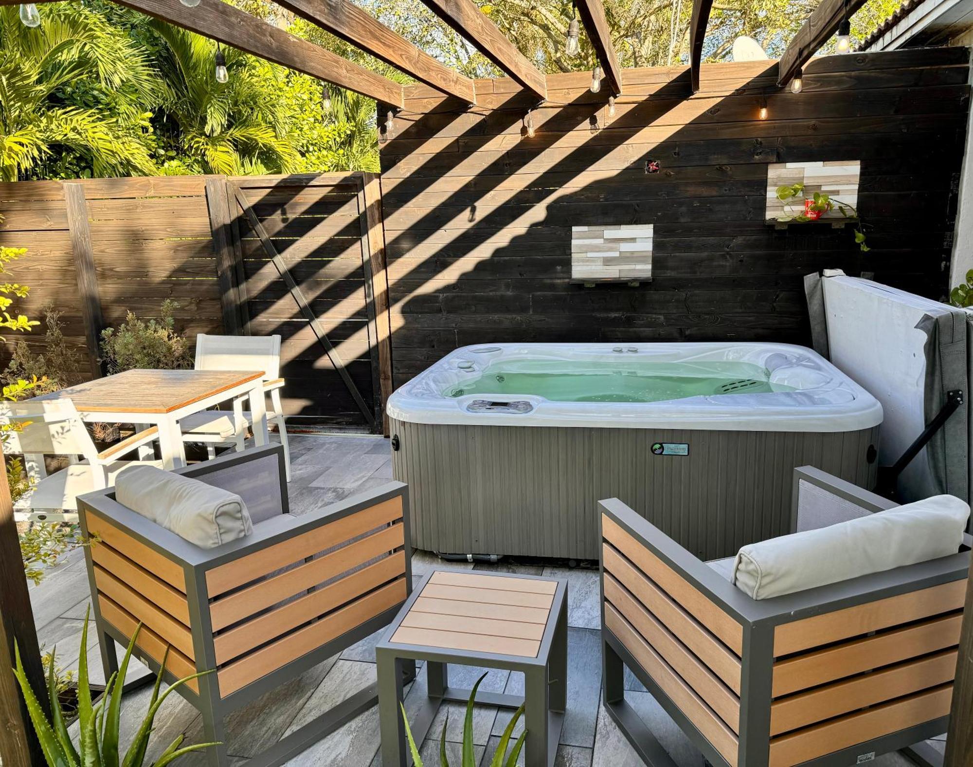Hot Tub House On Golf Course! 10 Mins To The Beach Маямі Екстер'єр фото